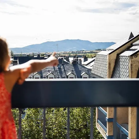 Hotel Oroel &