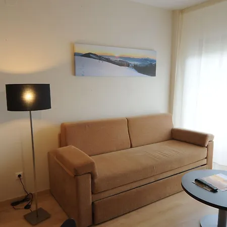 Oroel & Hotel Jaca