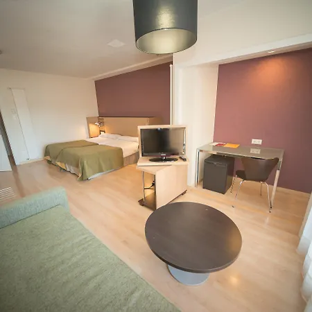 Oroel & Hotel 4*