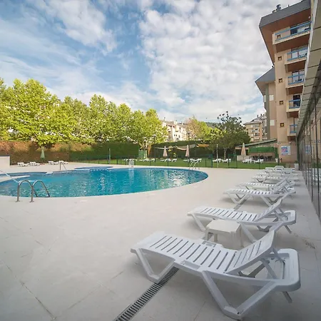 Oroel & Hotel Jaca