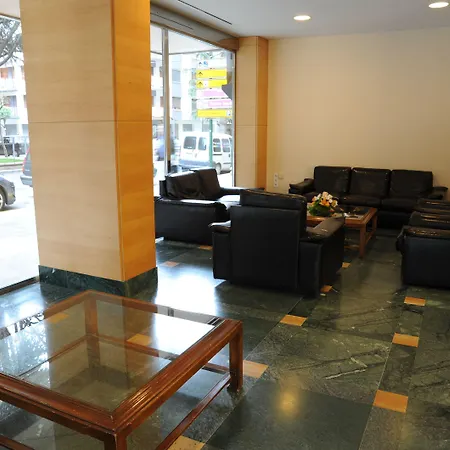 Oroel & 酒店 4*