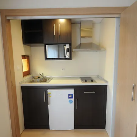 Отель Oroel & Хака