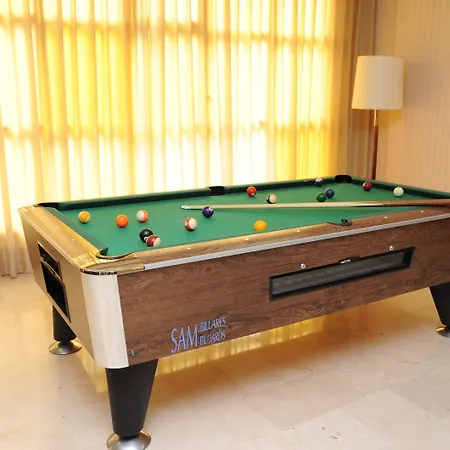 Oroel & Отель 4*