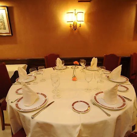 Oroel & Отель 4*