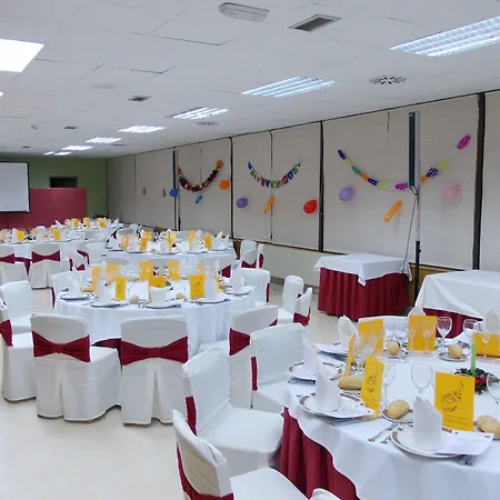 Отель Oroel & Хака