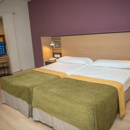 Hotel Oroel &