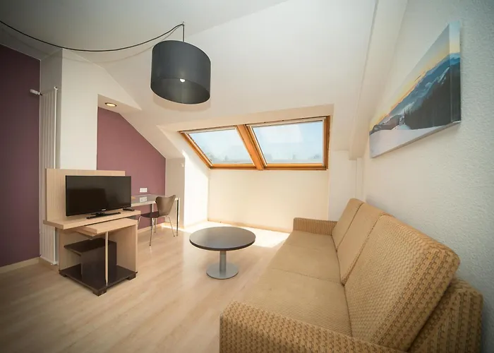 Oroel Hotel&spa Hotel 4*