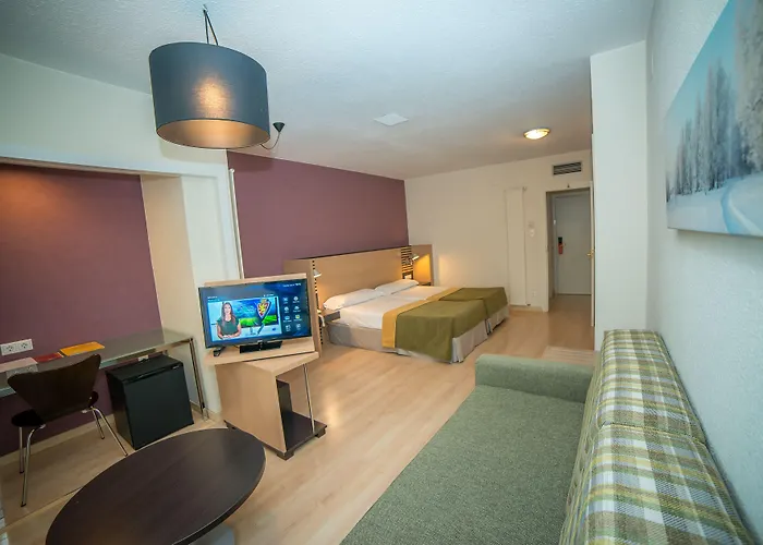 Hotel Oroel Hotel&spa 4*